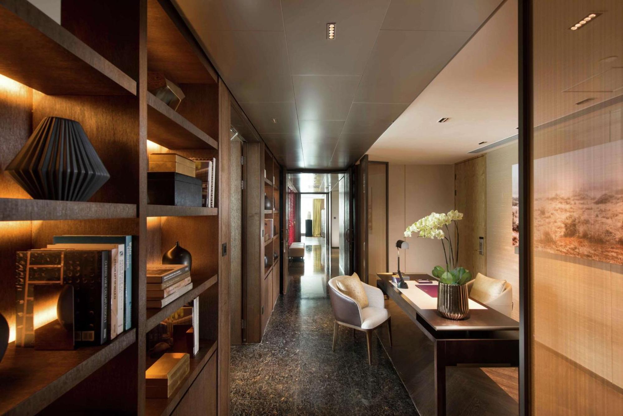 Conrad Hotel 5*